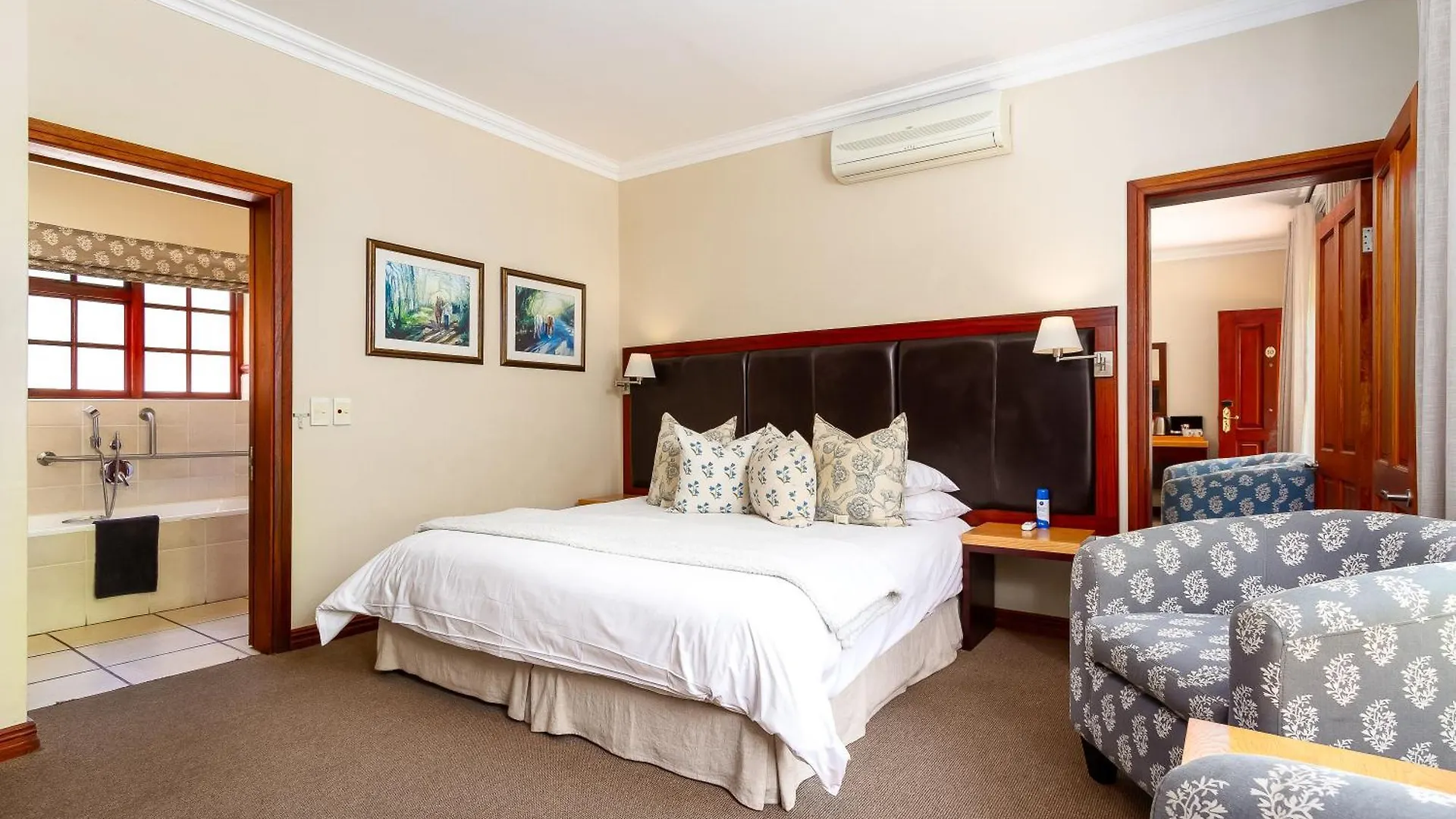 ****  Noordhoek Village Hotel South Africa